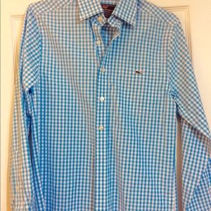 Vineyard Vines size small slim fit Tucker